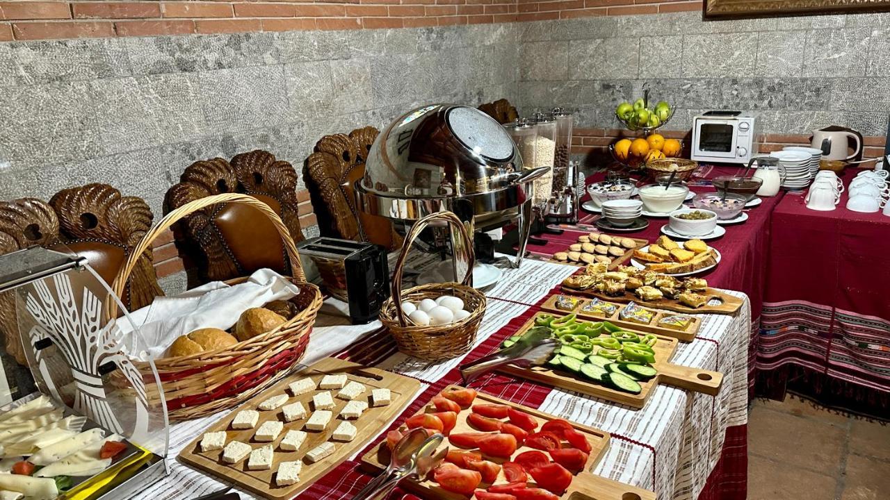 Brilant Antik Center Hotel Tirana Buitenkant foto