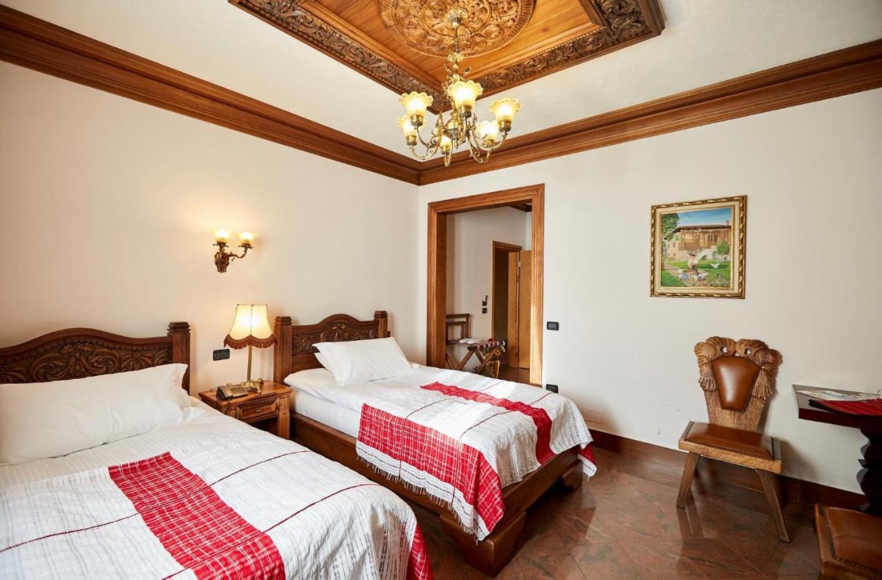 Brilant Antik Center Hotel Tirana Buitenkant foto